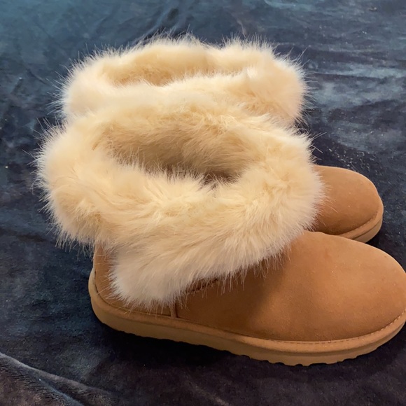 Ugg boots - Picture 2 of 4